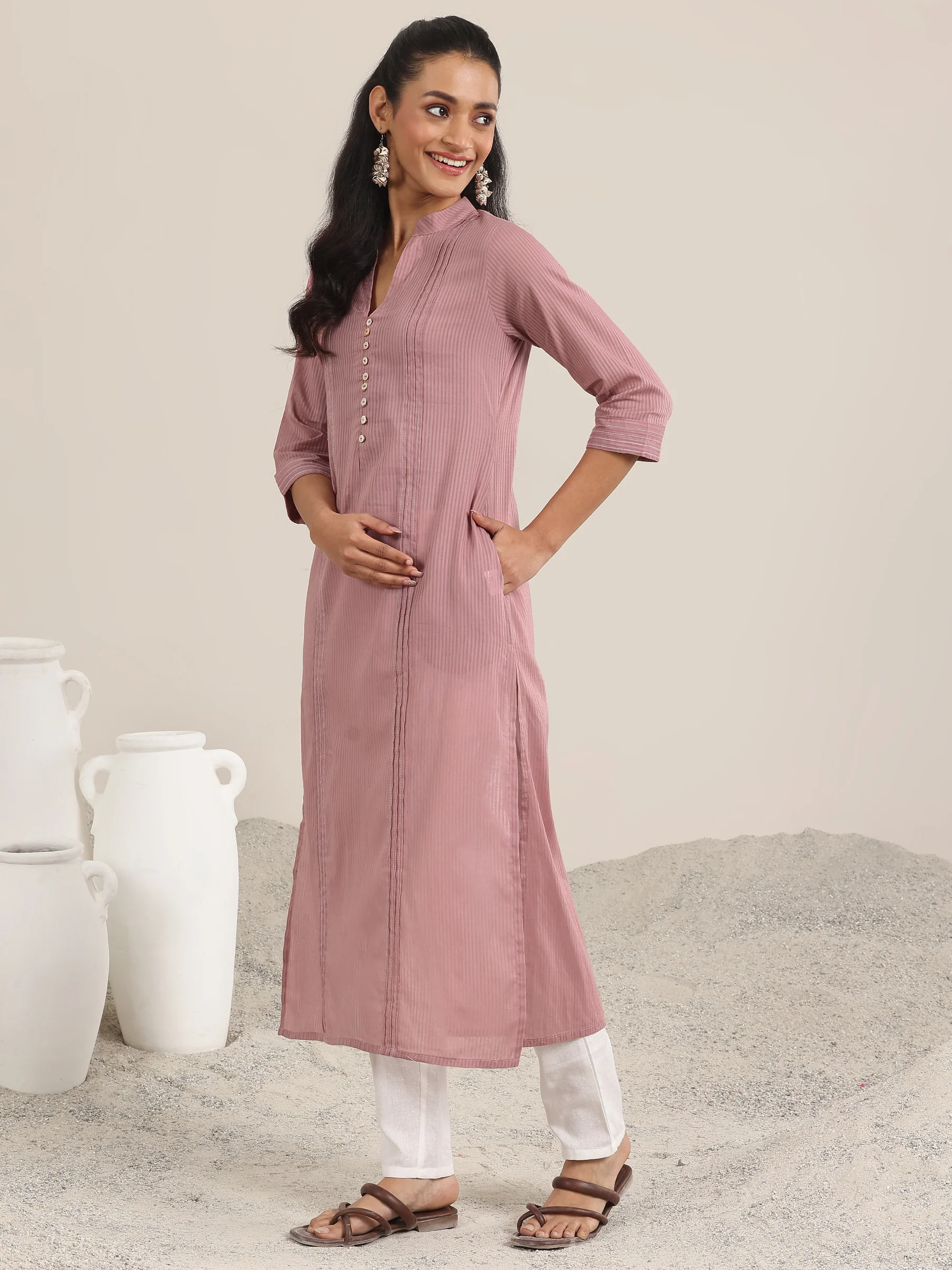 29327O_2_84557e68-883e-448e-a753-379c6669073a.webp Mauve Printed Cotton Straight Kurta - Image 1
